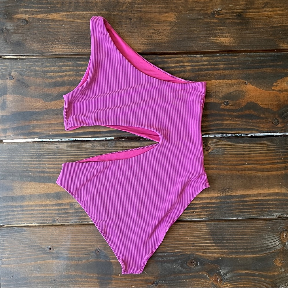 Beach Riot One-Shoulder One-Piece Swimsuit in Magenta - Picture 3 of 4